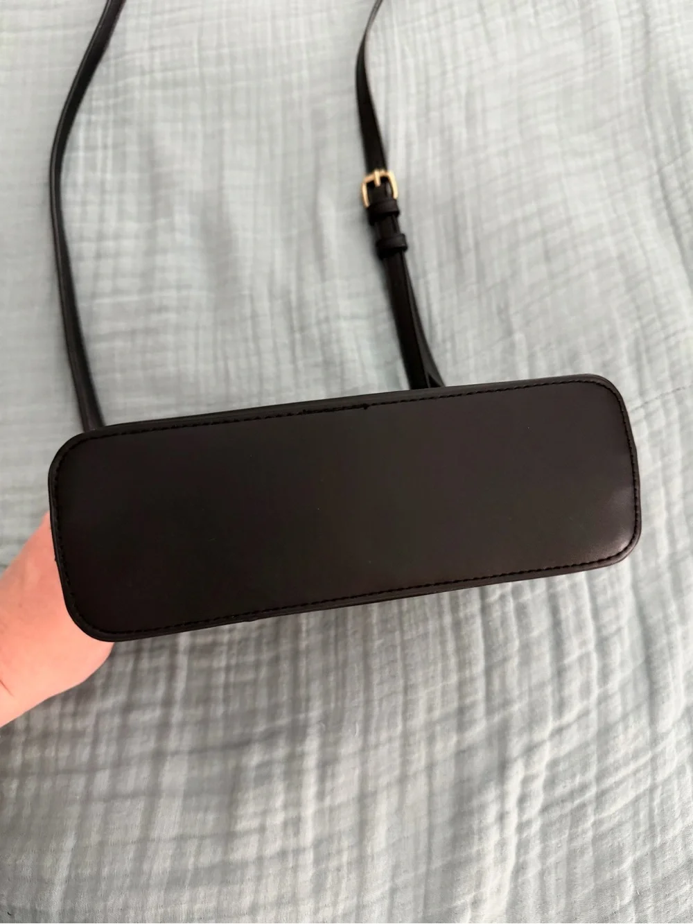 A New Day Minimalist Black Leather Crossbody with Adjustable Strap EUC